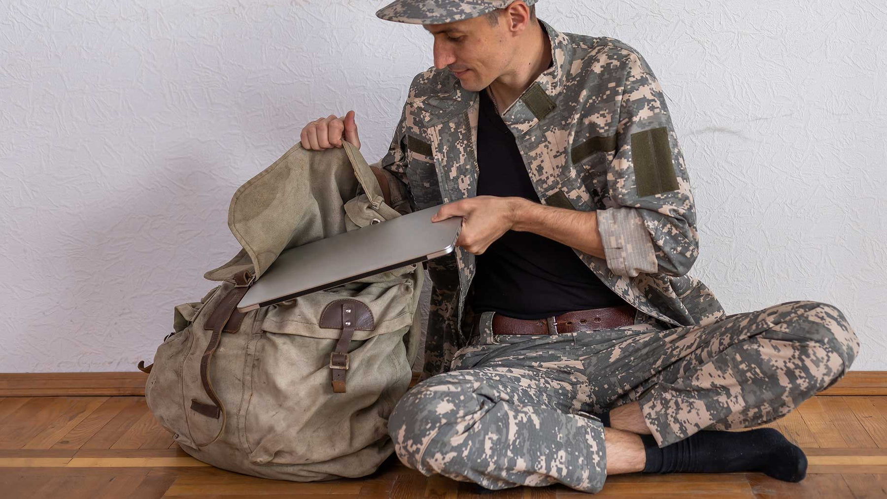 Things to consider when purchasing a military laptop backpack online